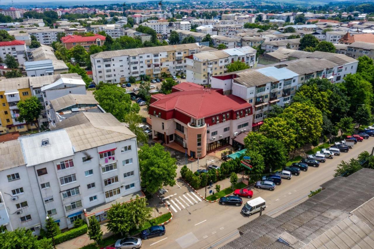 Hotel Tex Club Ботошані Екстер'єр фото