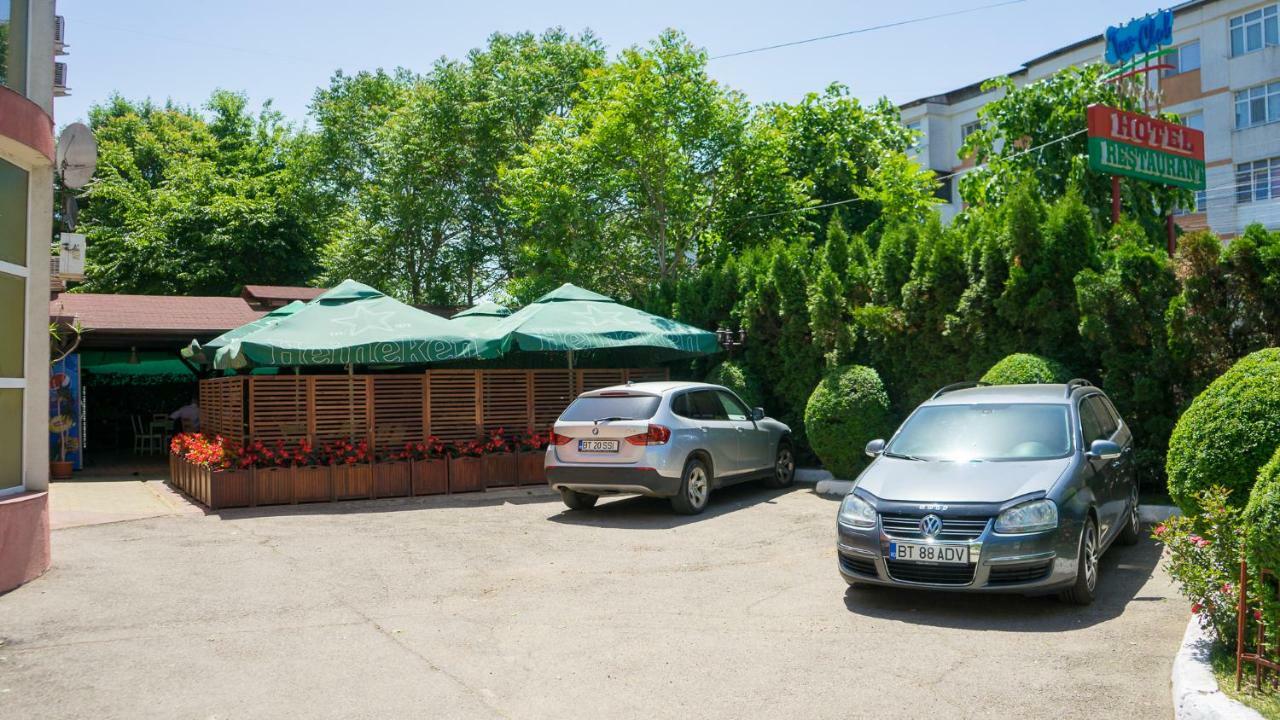 Hotel Tex Club Ботошані Екстер'єр фото